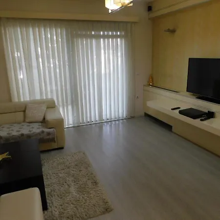 Omeros Apartman *